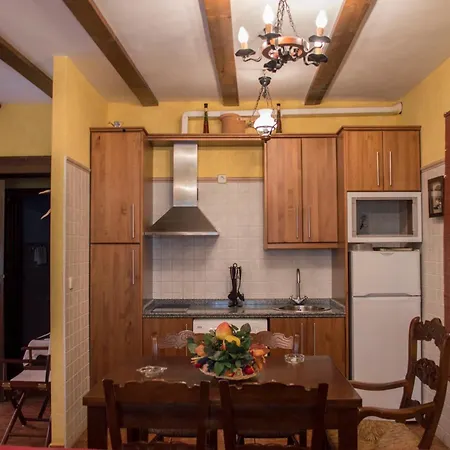Rurales Alvado Apartment Tamajon